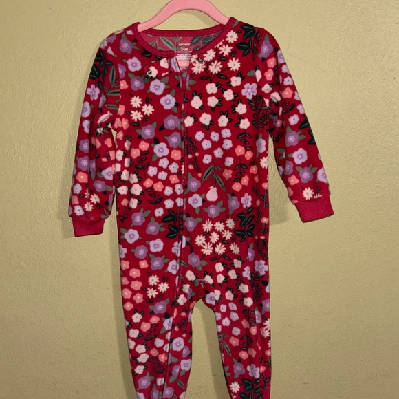 Pajamas Bundle once pieces  24 M
1 carters  2 Jessica simpson - Picture 4 of 12